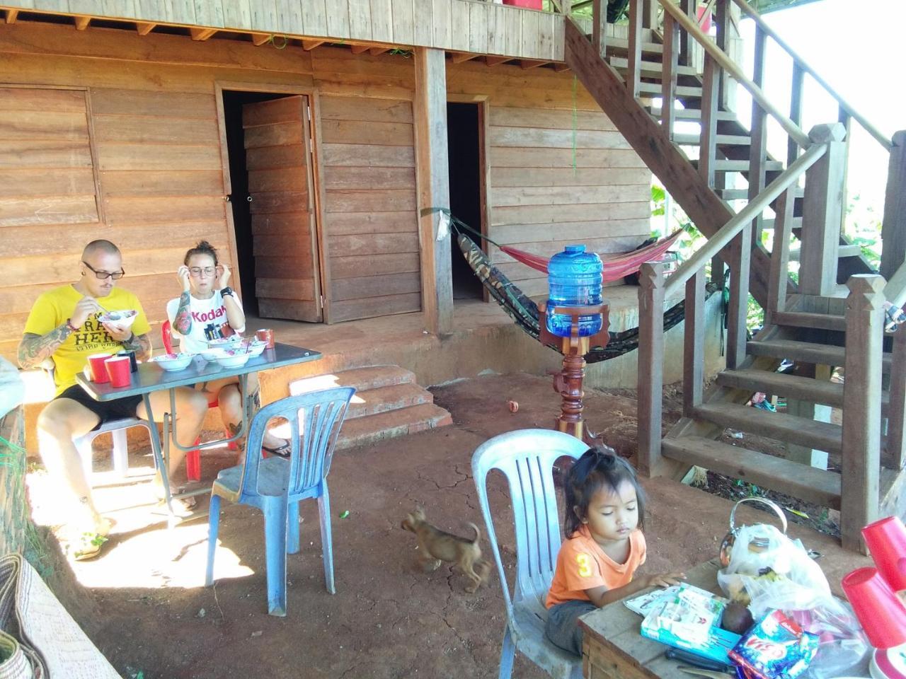 Mr Pov Home Stay Banlung Habitación foto